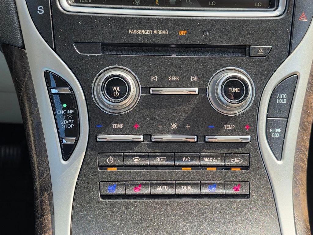 Used 2016 Lincoln MKX Reserve w/ Climate Package image 28