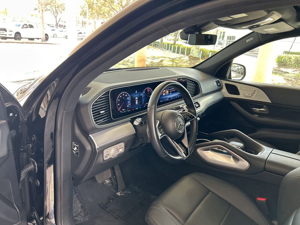 Used 2024 Mercedes-Benz GLE 450e 4MATIC image 6