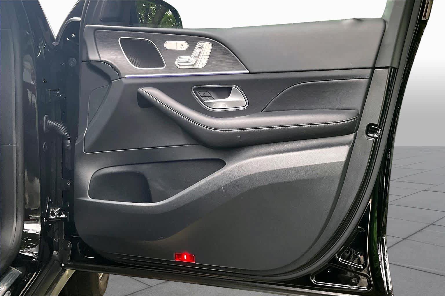 Used 2025 Mercedes-Benz GLE 350 4MATIC image 24
