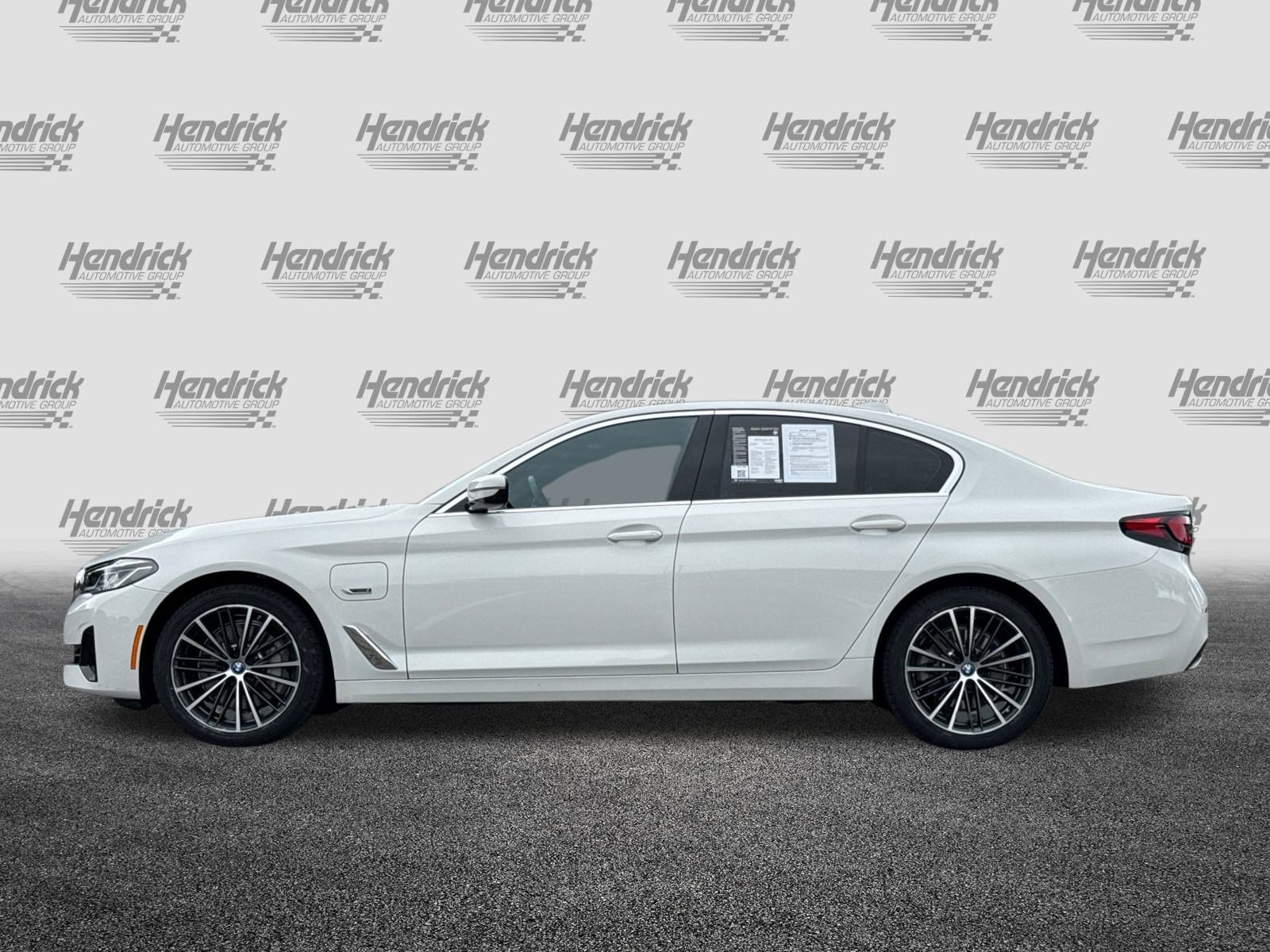 Certified 2023 BMW 530e w/ Premium Package image 8