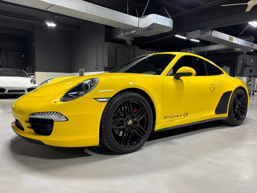 Used 2013 Porsche 911 Carrera 4S image 2