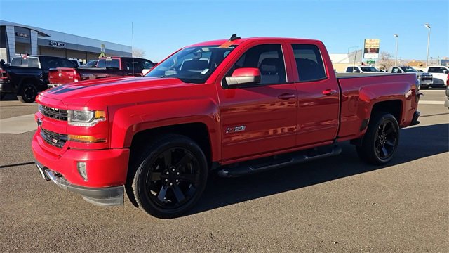 Used 2017 Chevrolet Silverado 1500 LT w/ Rally 2 Edition image 5