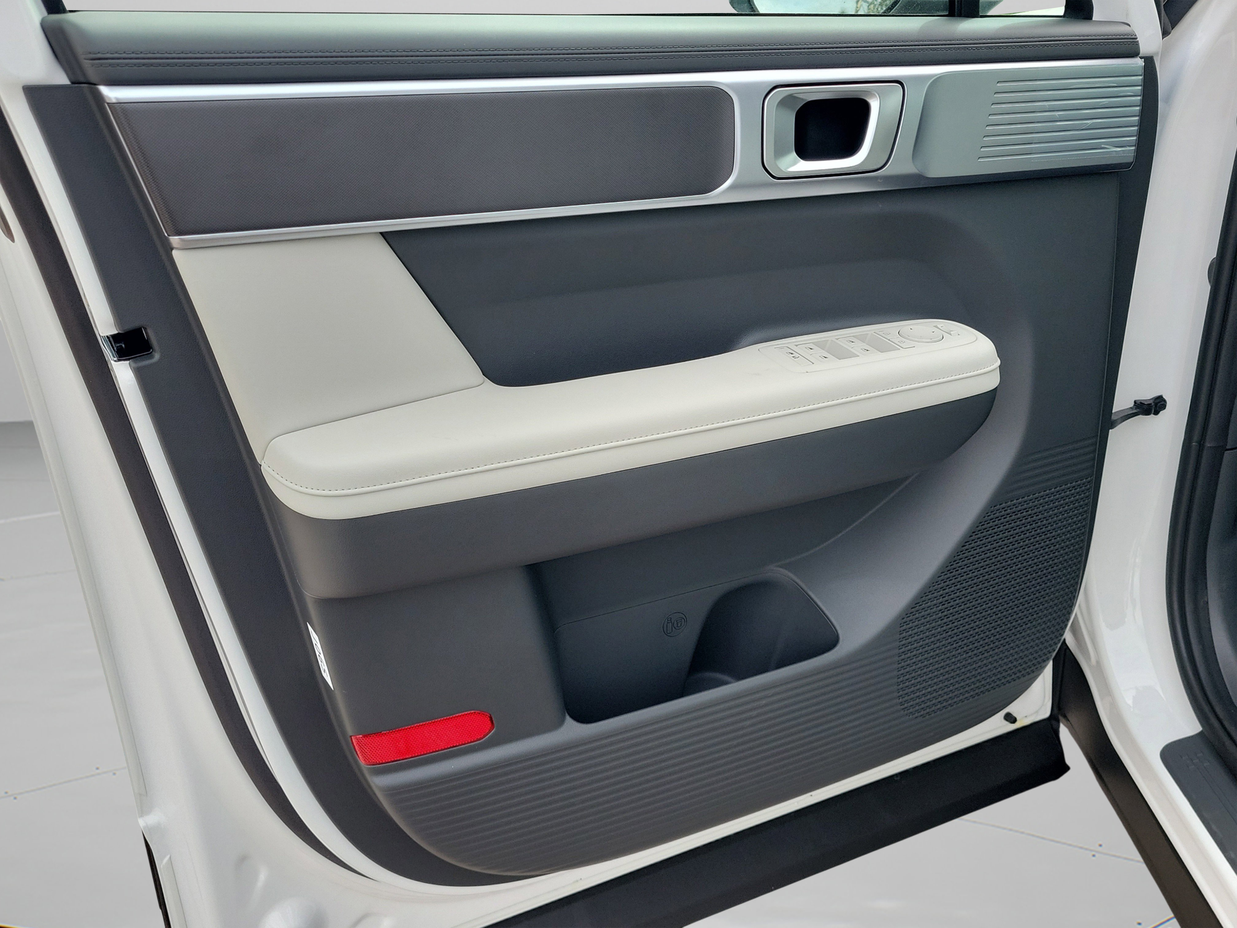 New 2026 Hyundai Santa Fe SEL FWD image 8