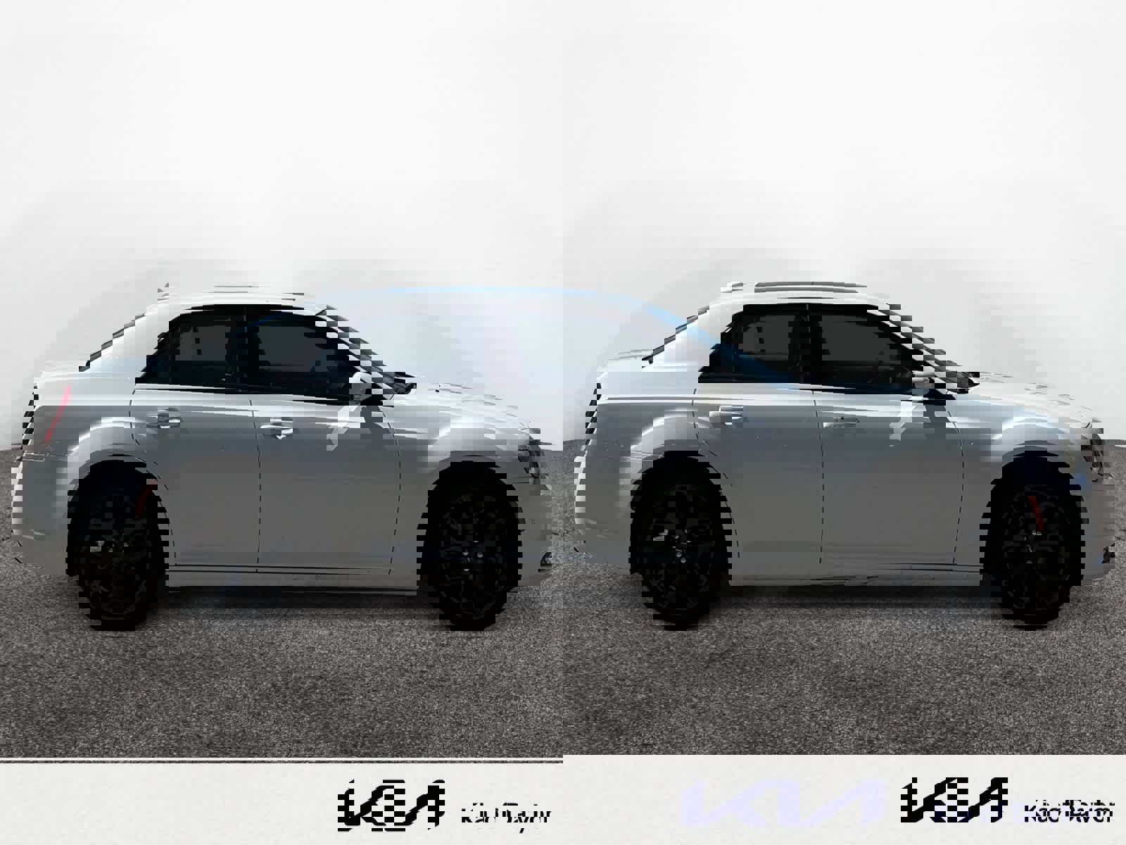 Used 2022 Chrysler 300 S image 6