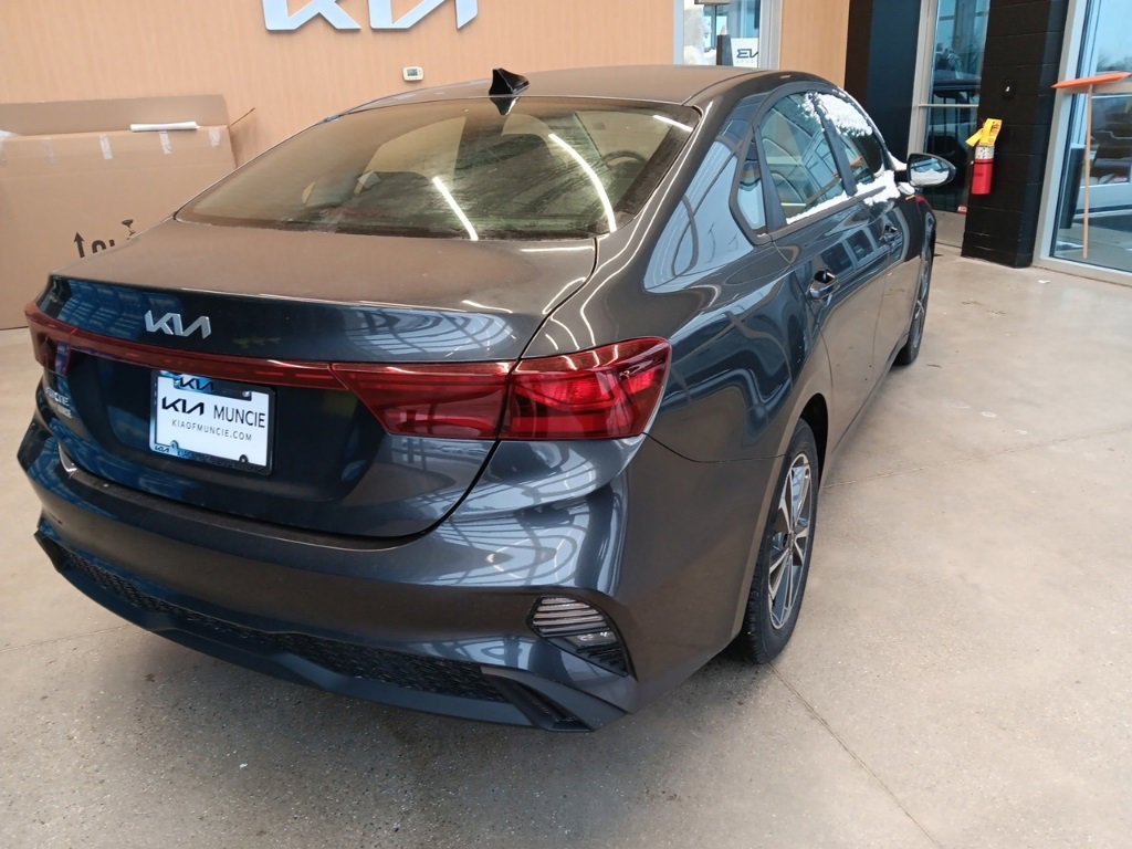 Used 2023 Kia Forte LXS image 13