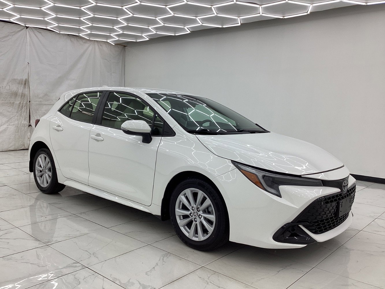 Used 2023 Toyota Corolla SE FWD image 7