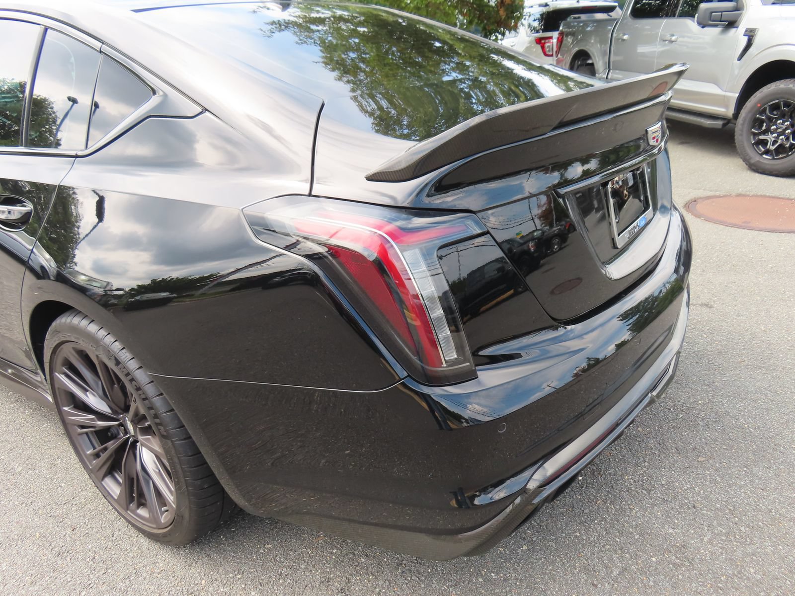 Used 2023 Cadillac CT5 V Blackwing w/ Carbon Fiber Package 2 RWD image 12