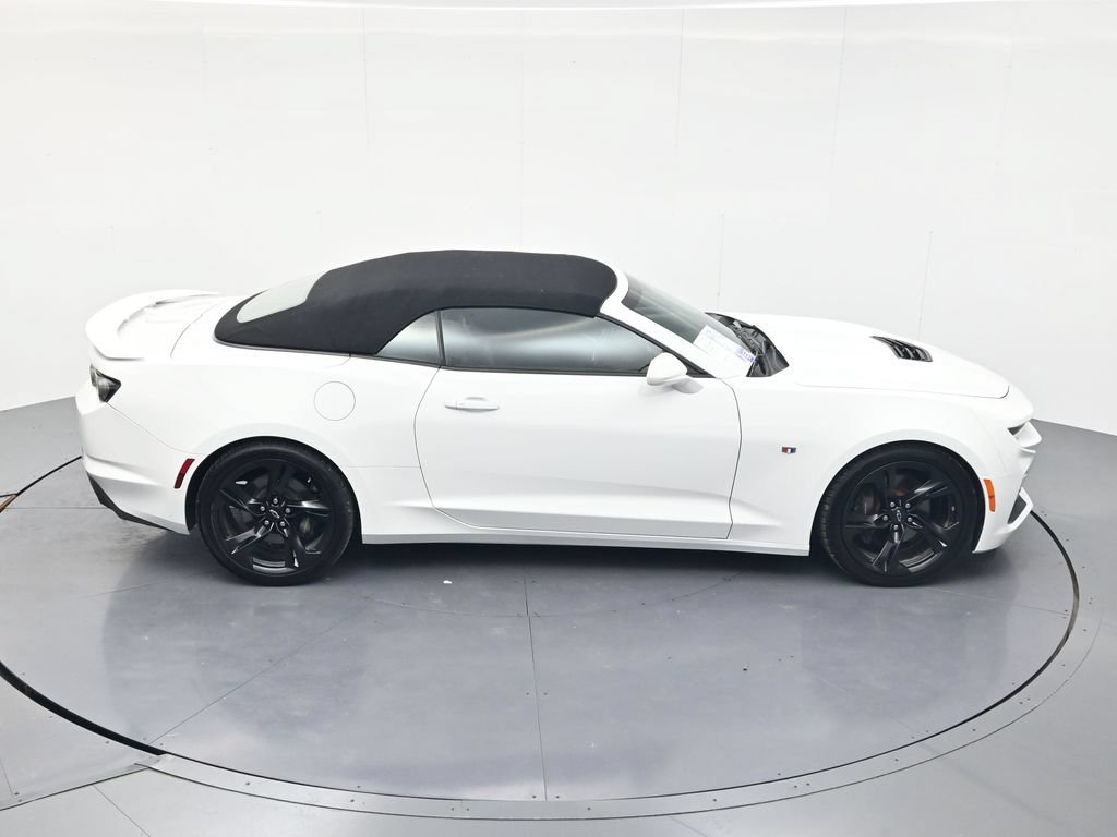 Used 2020 Chevrolet Camaro SS RWD image 32