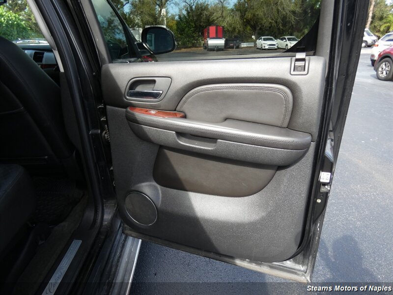 Used 2007 Cadillac Escalade EXT w/ Climate Package AWD/4WD image 53