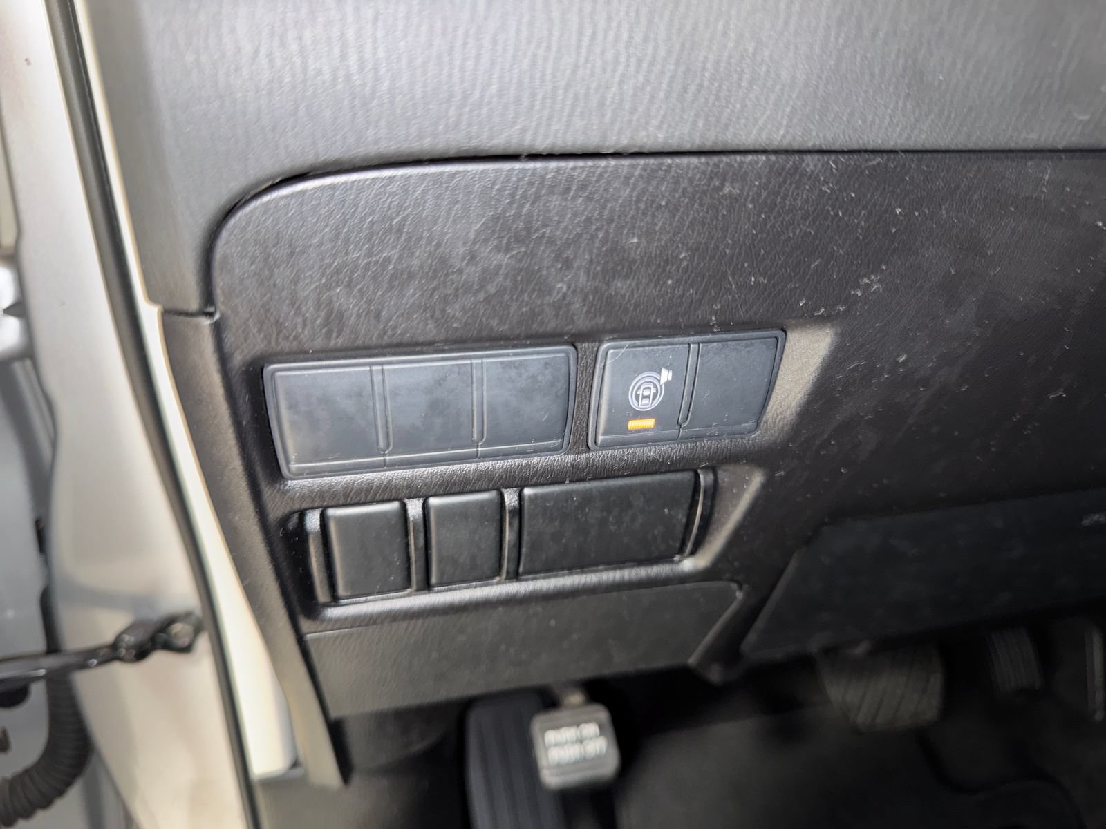 Used 2021 Nissan Armada SV AWD/4WD image 18
