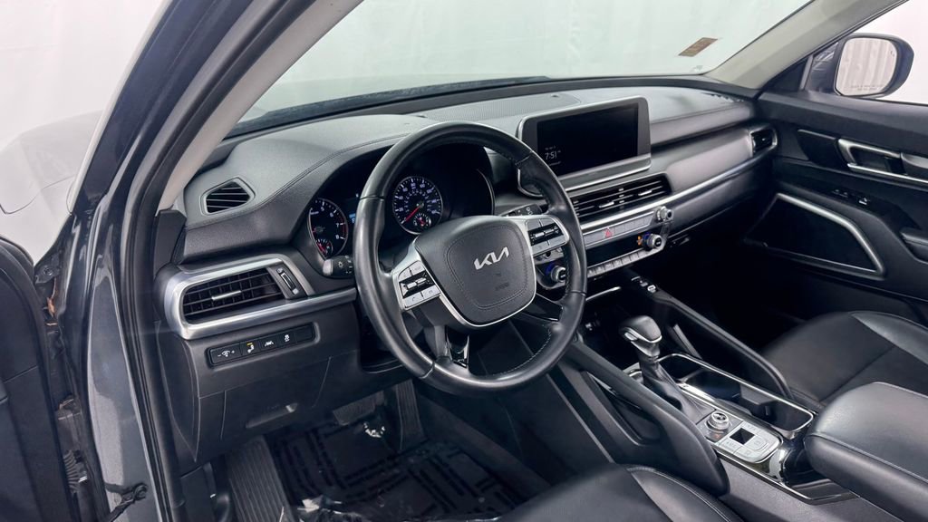 Used 2022 Kia Telluride S AWD/4WD image 35