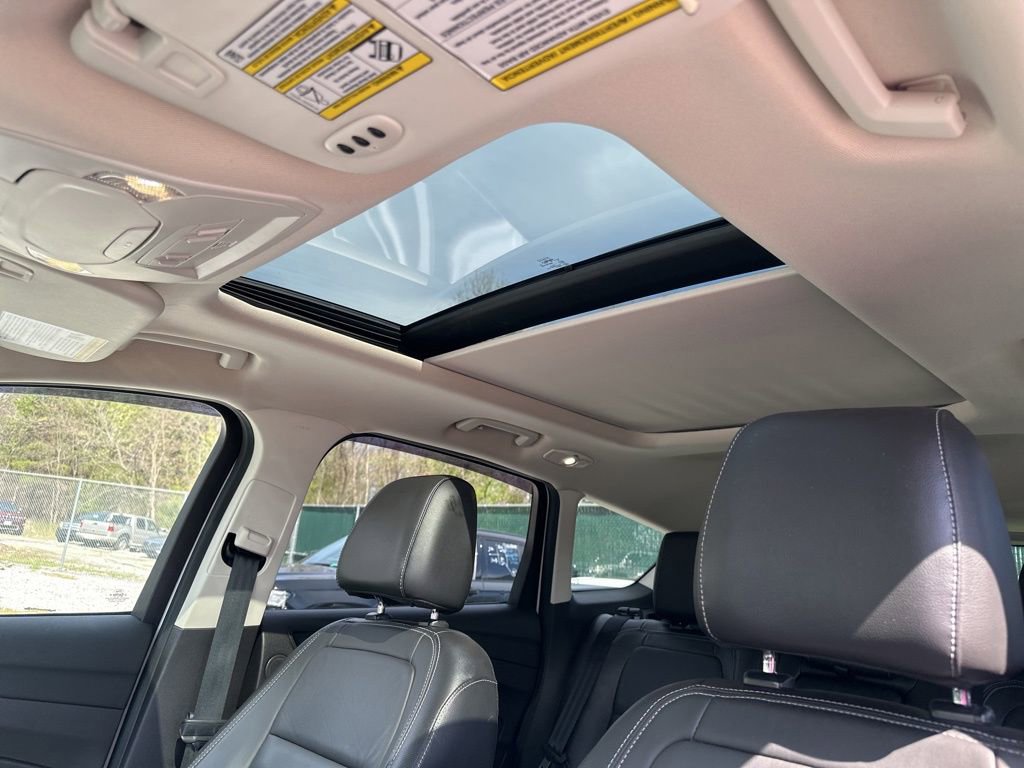 Used 2017 Ford Escape Titanium image 14