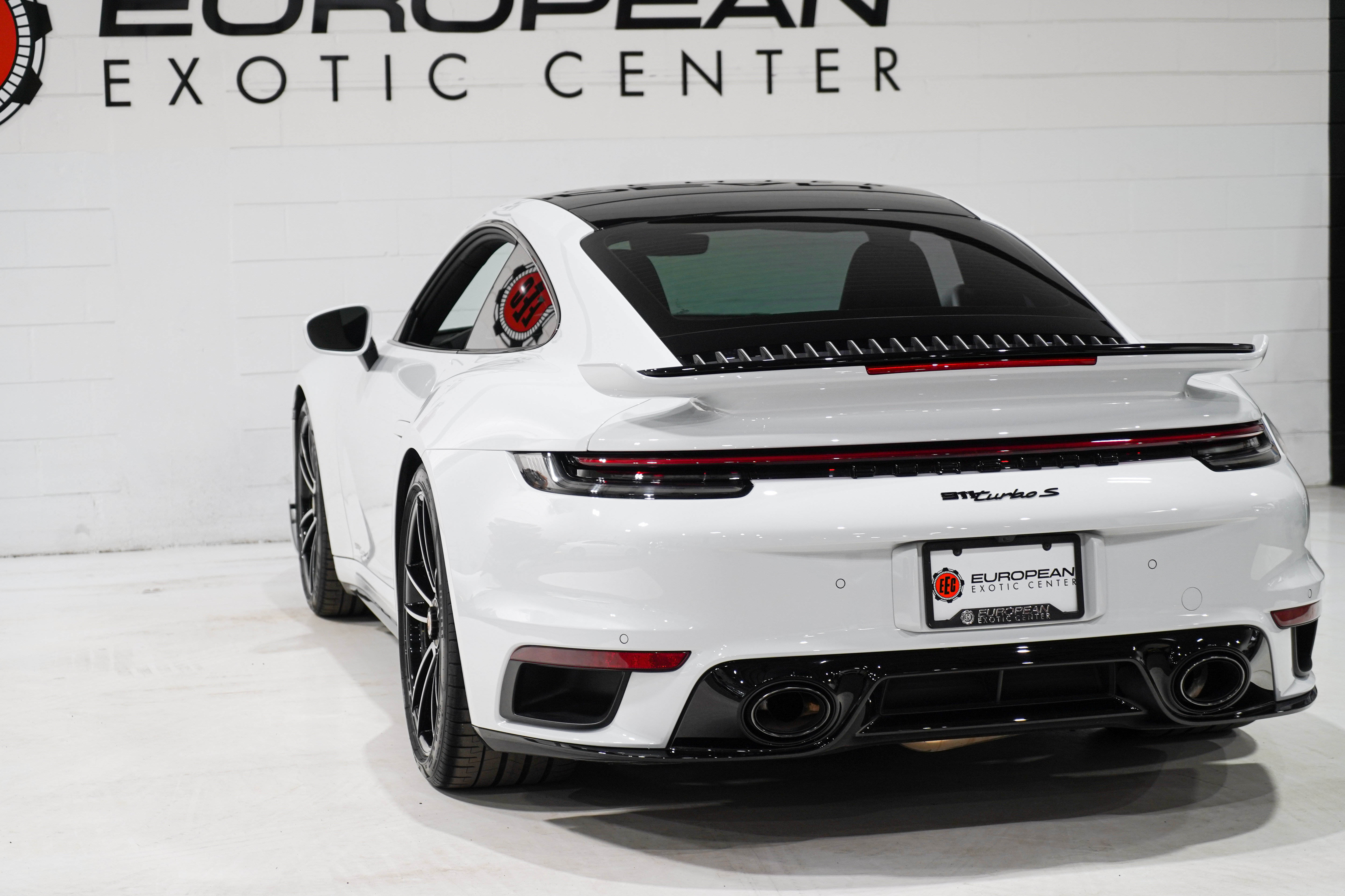 Used 2021 Porsche 911 Turbo S AWD/4WD image 36