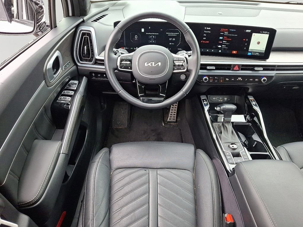 Used 2025 Kia Sorento SX Prestige image 12