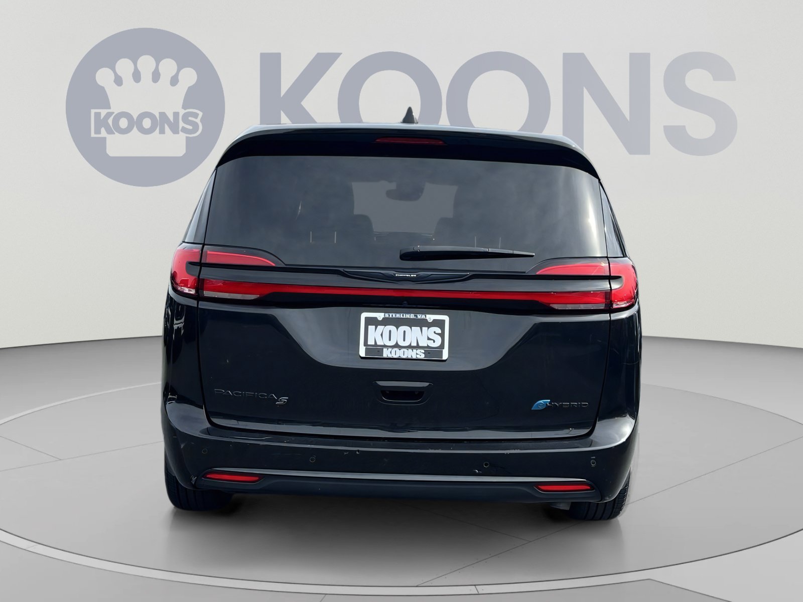 Used 2023 Chrysler Pacifica Limited w/ S Appearance Package FWD image 10