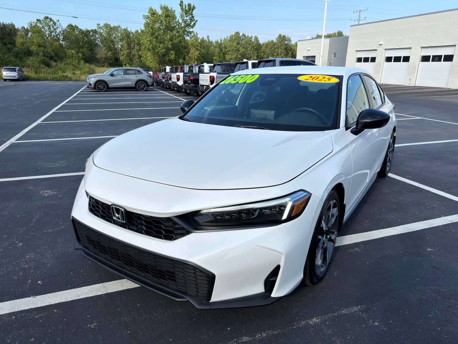Used 2025 Honda Civic Sport image 2