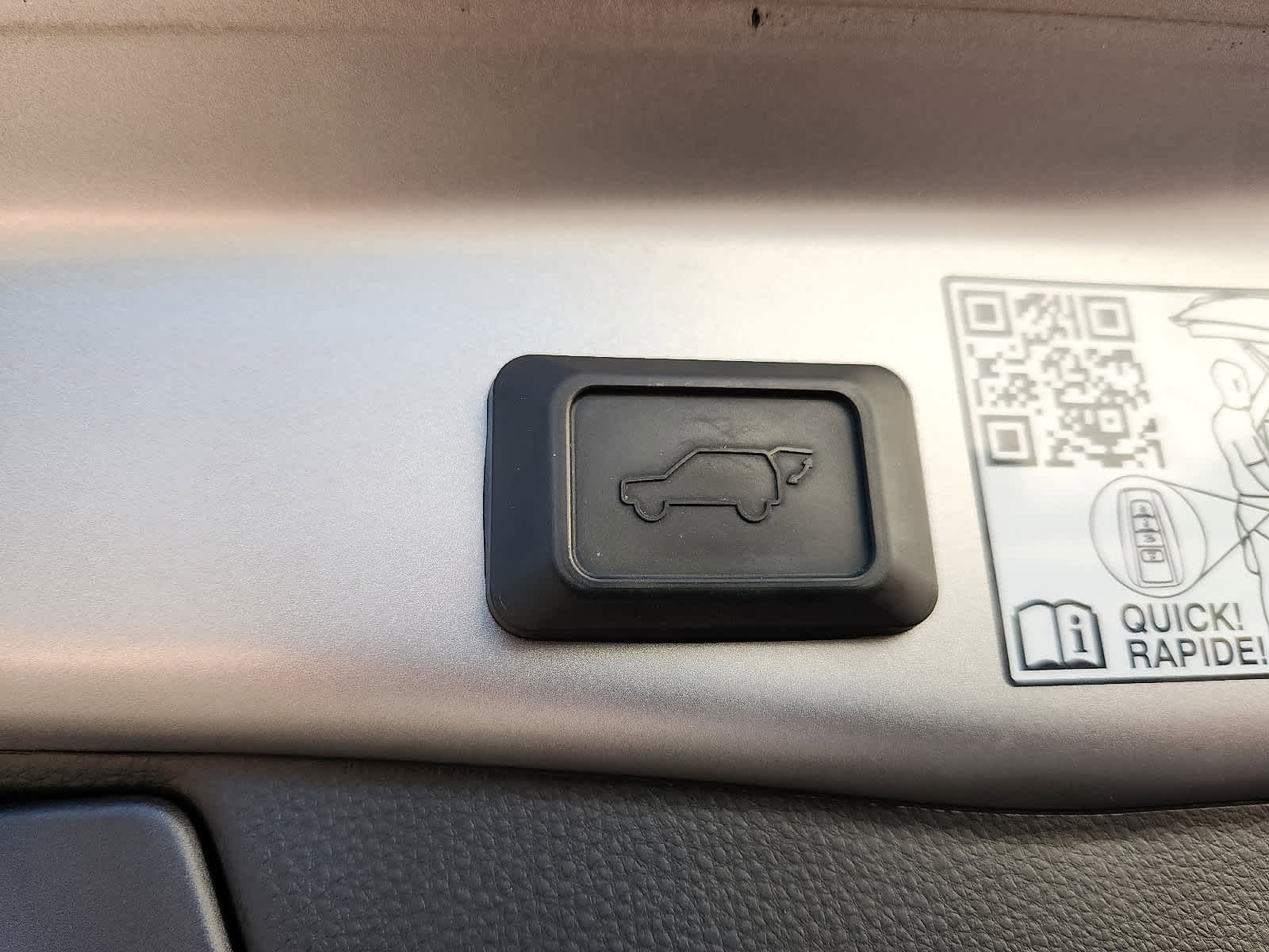 Used 2022 Toyota RAV4 XSE image 29