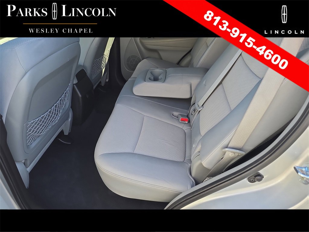 Used 2011 Kia Sorento LX w/ Convenience Pkg image 14