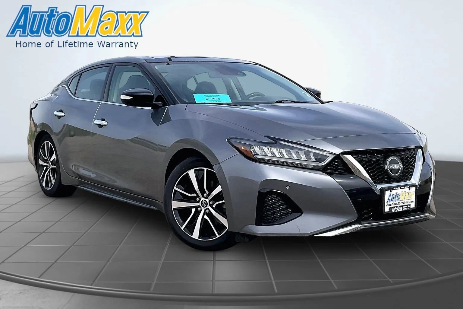 Used 2023 Nissan Maxima SL FWD image 3