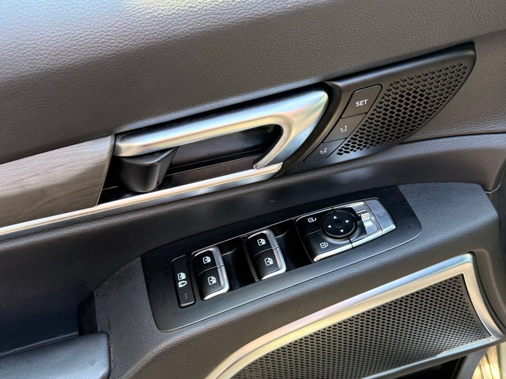Certified 2025 Kia Telluride SX Prestige X-Line AWD/4WD image 22