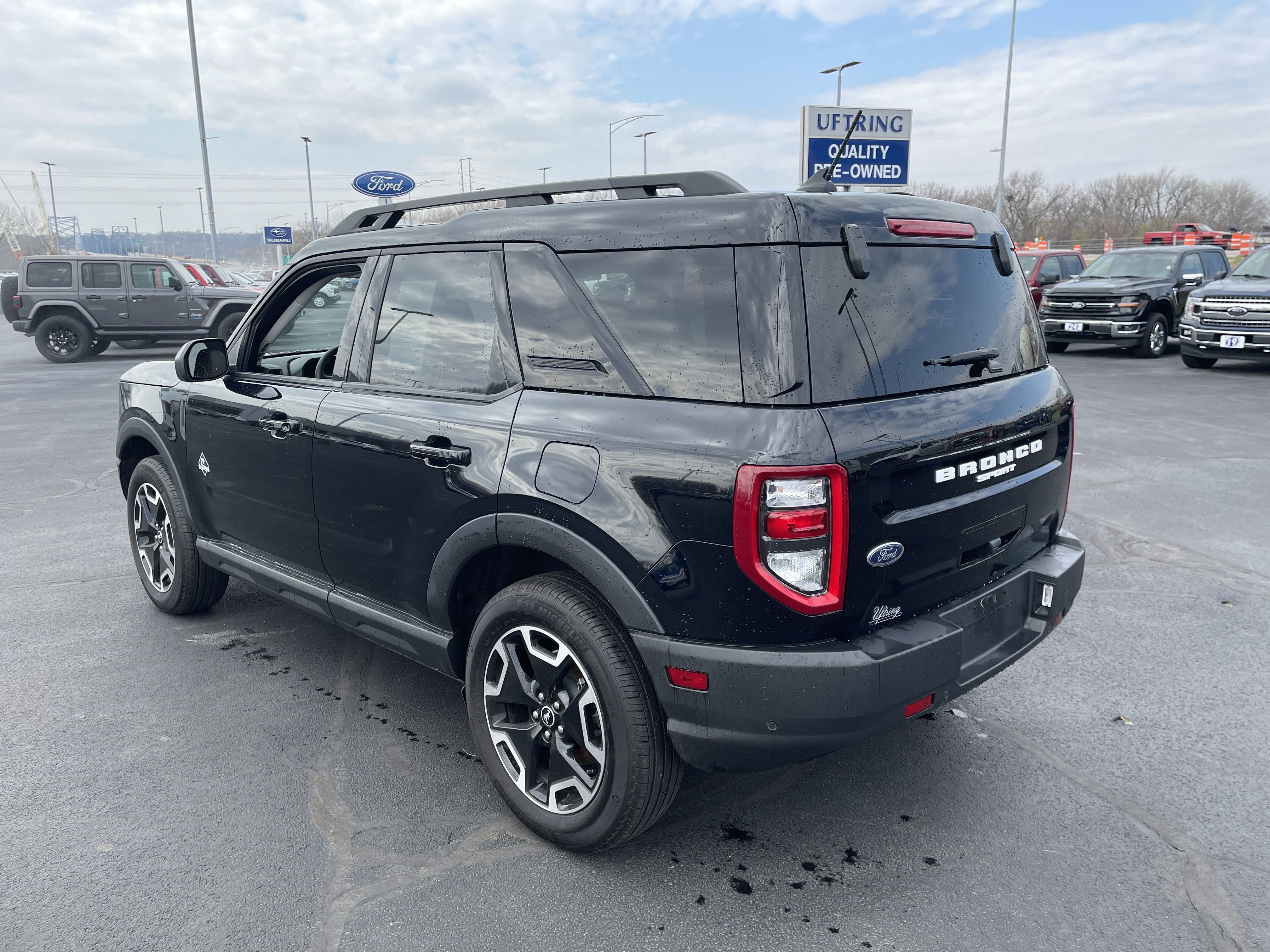 Used 2024 Ford Bronco Sport Outer Banks w/ Tech Package image 3