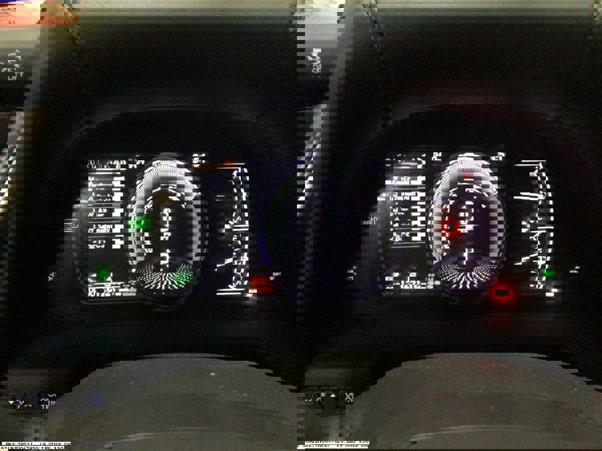 Used 2019 Lexus ES 300h Ultra Luxury w/ Accessory Package 2 image 8