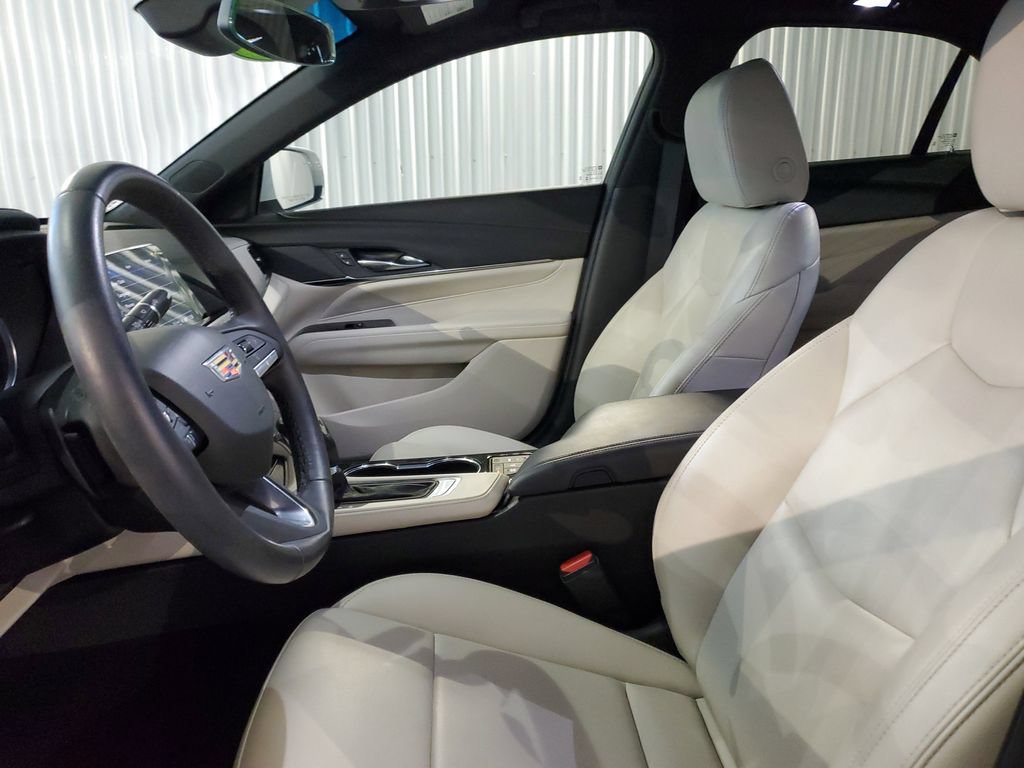 Used 2024 Cadillac CT4 Luxury RWD image 19