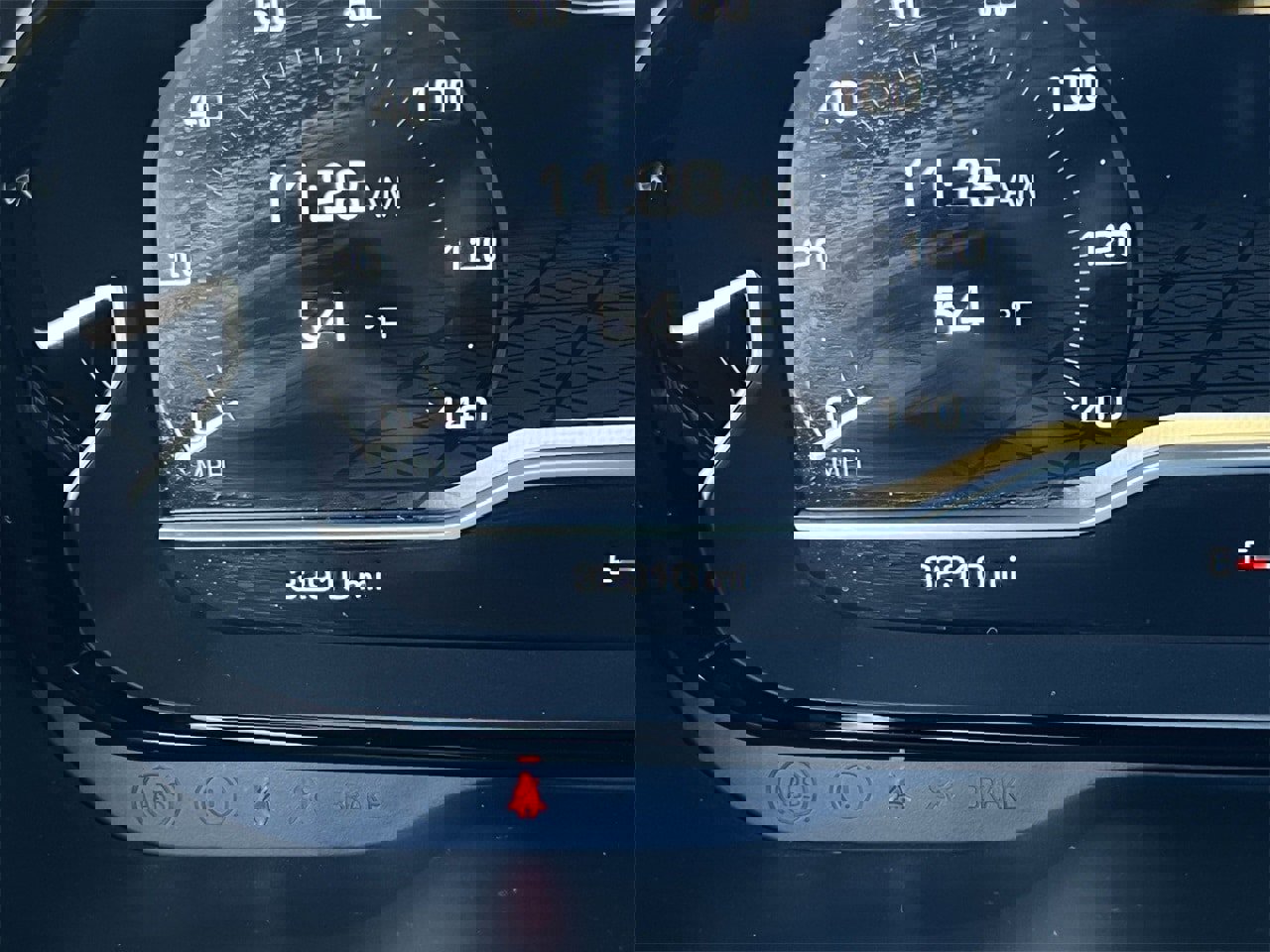 Used 2023 GMC Yukon Denali Ultimate image 10