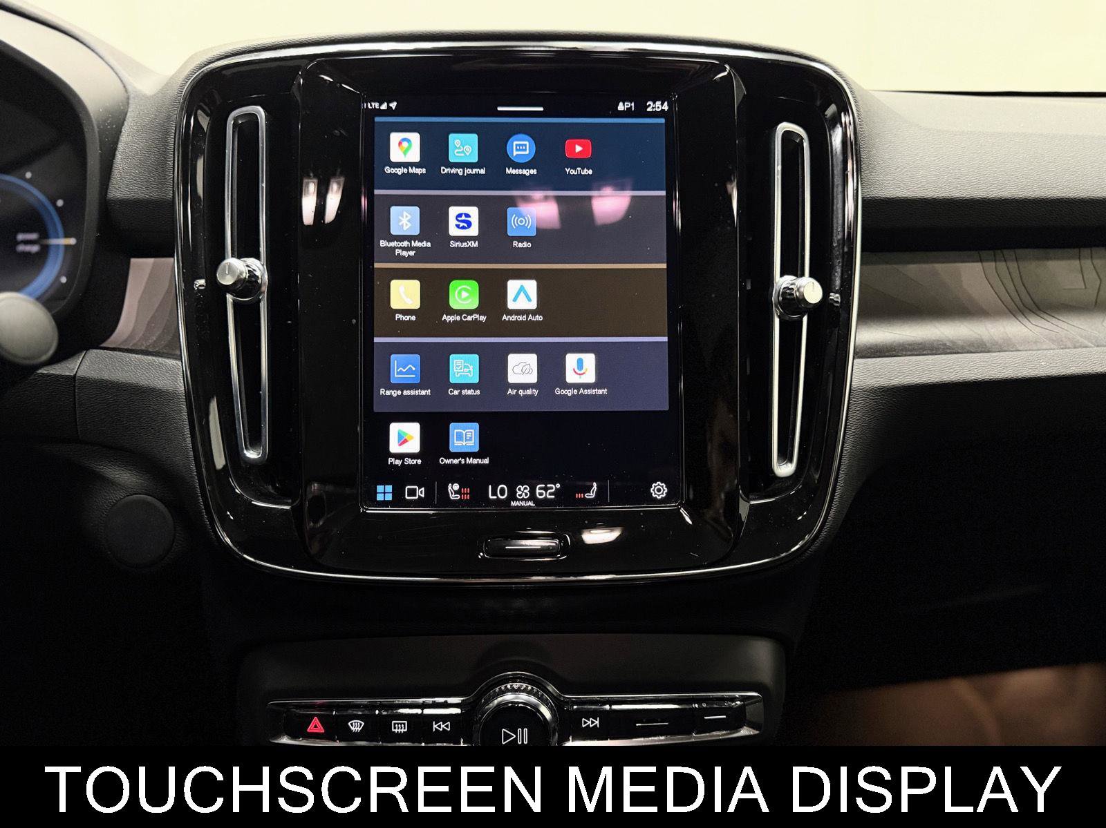 Used 2023 Volvo C40 P8 Recharge Ultimate image 25