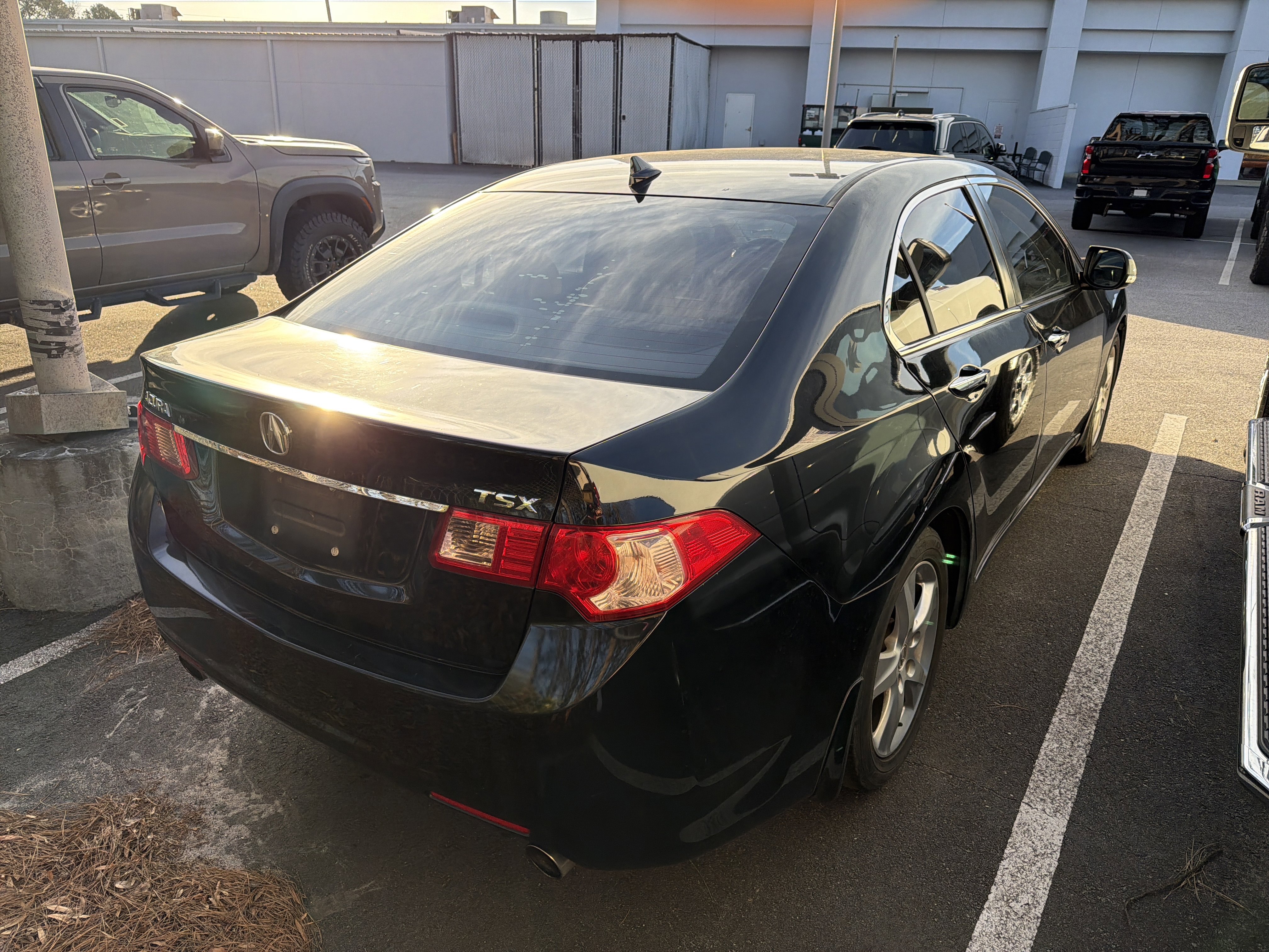 Used 2013 Acura TSX Sedan image 4