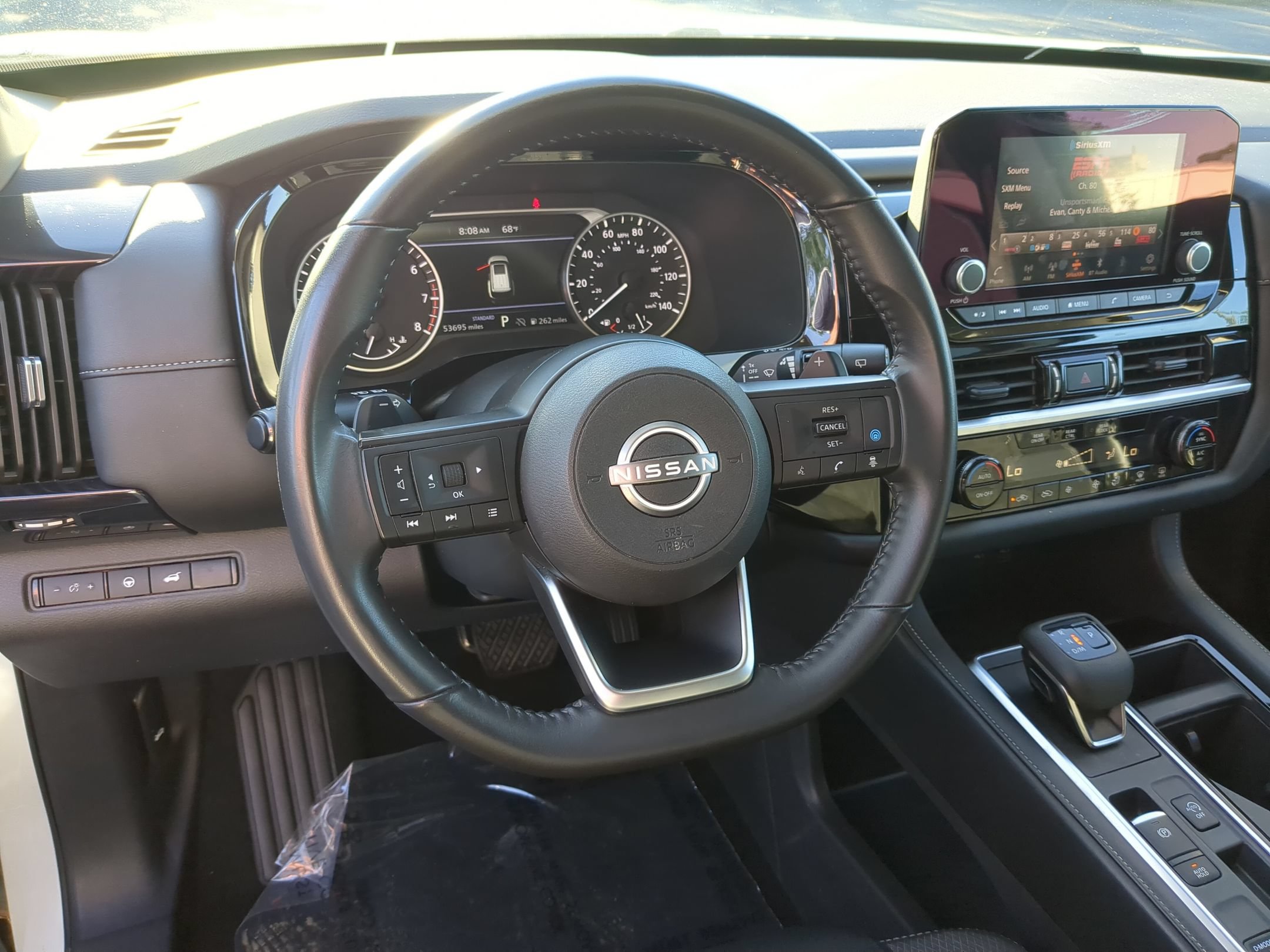 Used 2025 Nissan Pathfinder SV FWD image 18