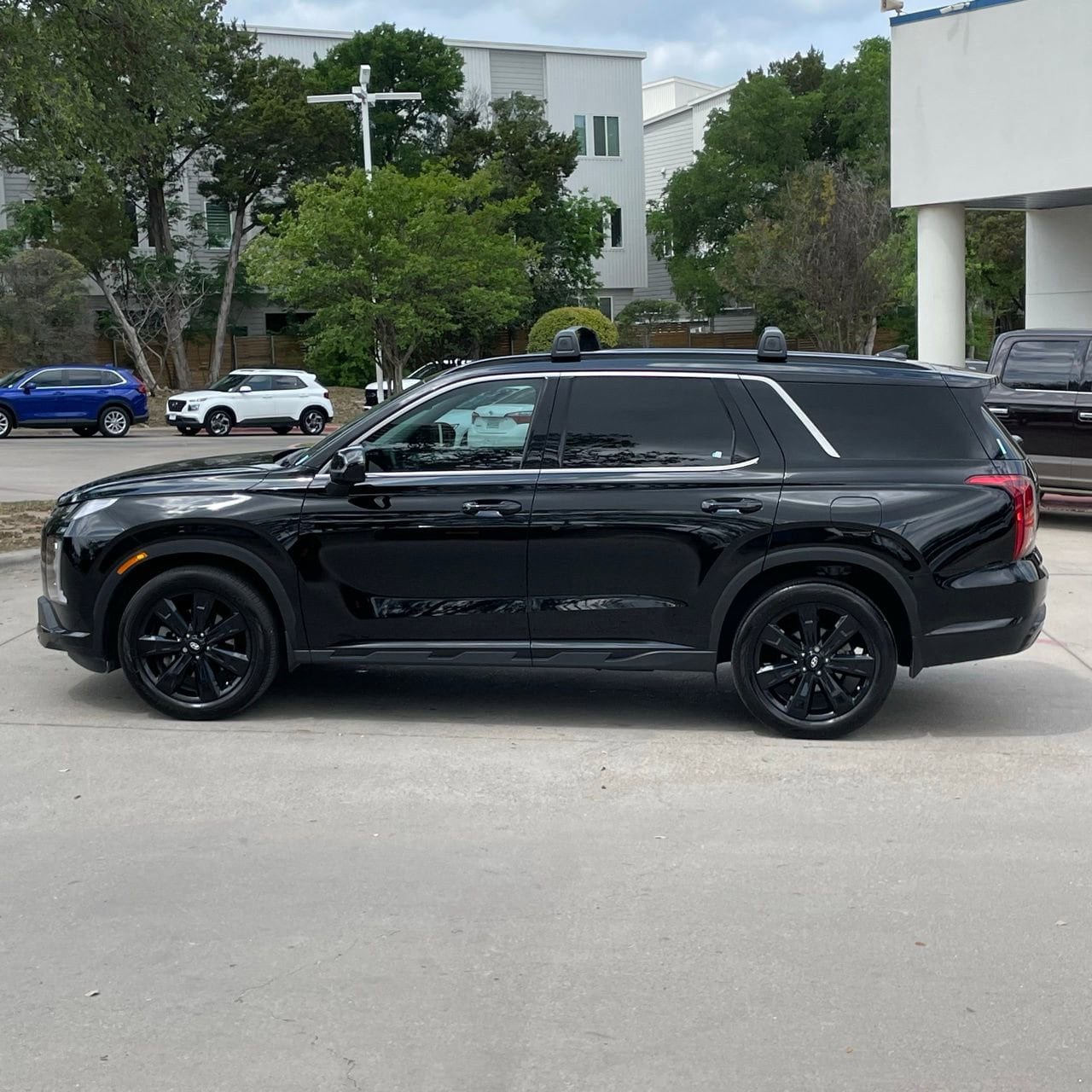 Used 2025 Hyundai Palisade XRT image 3