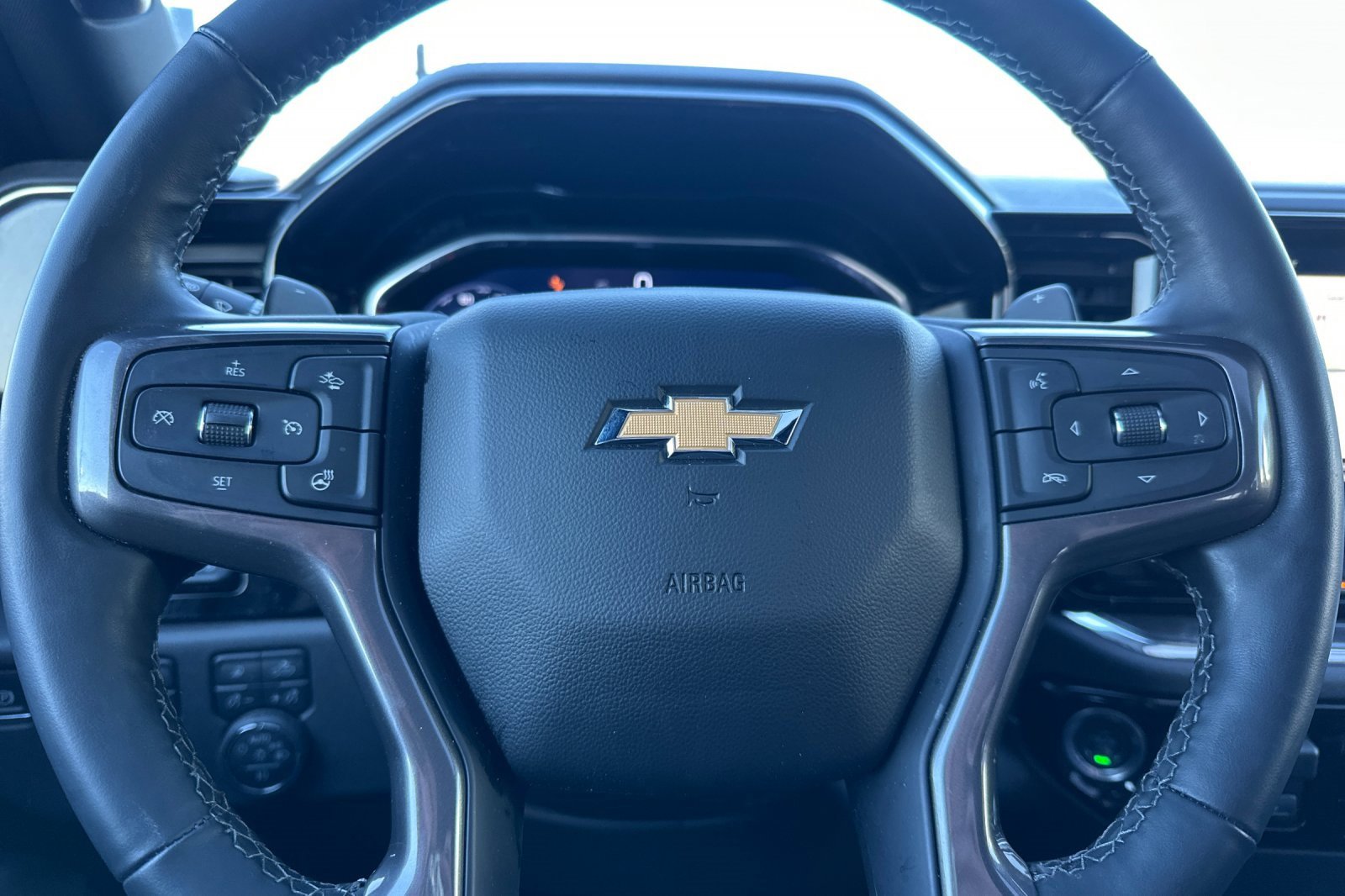 Used 2025 Chevrolet Silverado 1500 High Country w/ Technology Package image 34