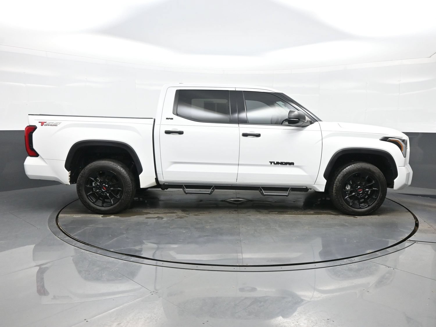 Used 2023 Toyota Tundra SR5 AWD/4WD image 7