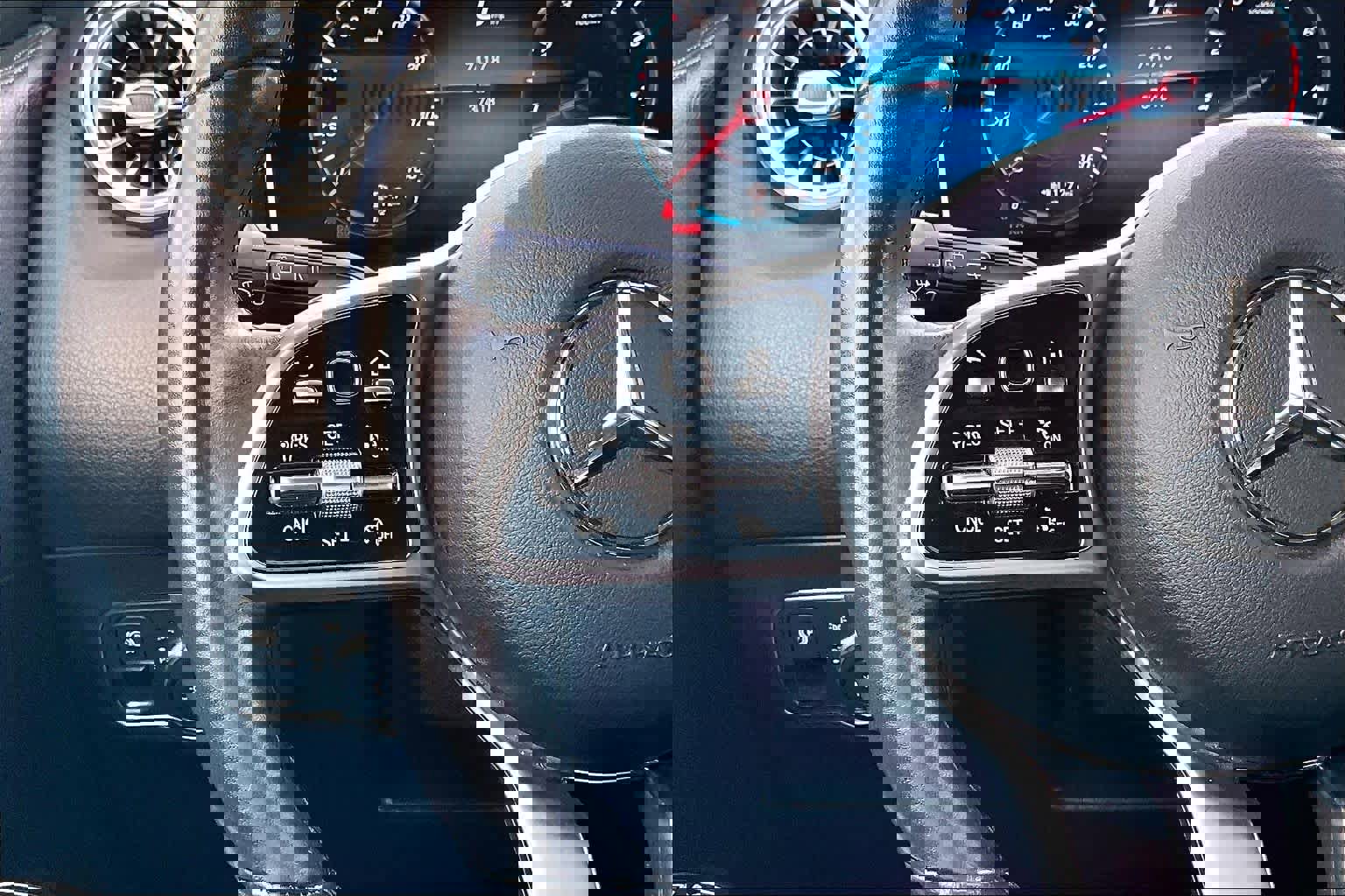 Used 2021 Mercedes-Benz GLA 250 image 25