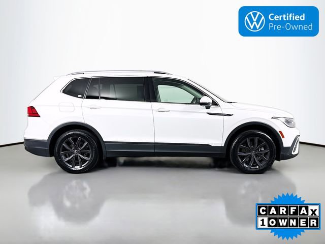 Certified 2022 Volkswagen Tiguan SE w/ Panoramic Sunroof Package image 8