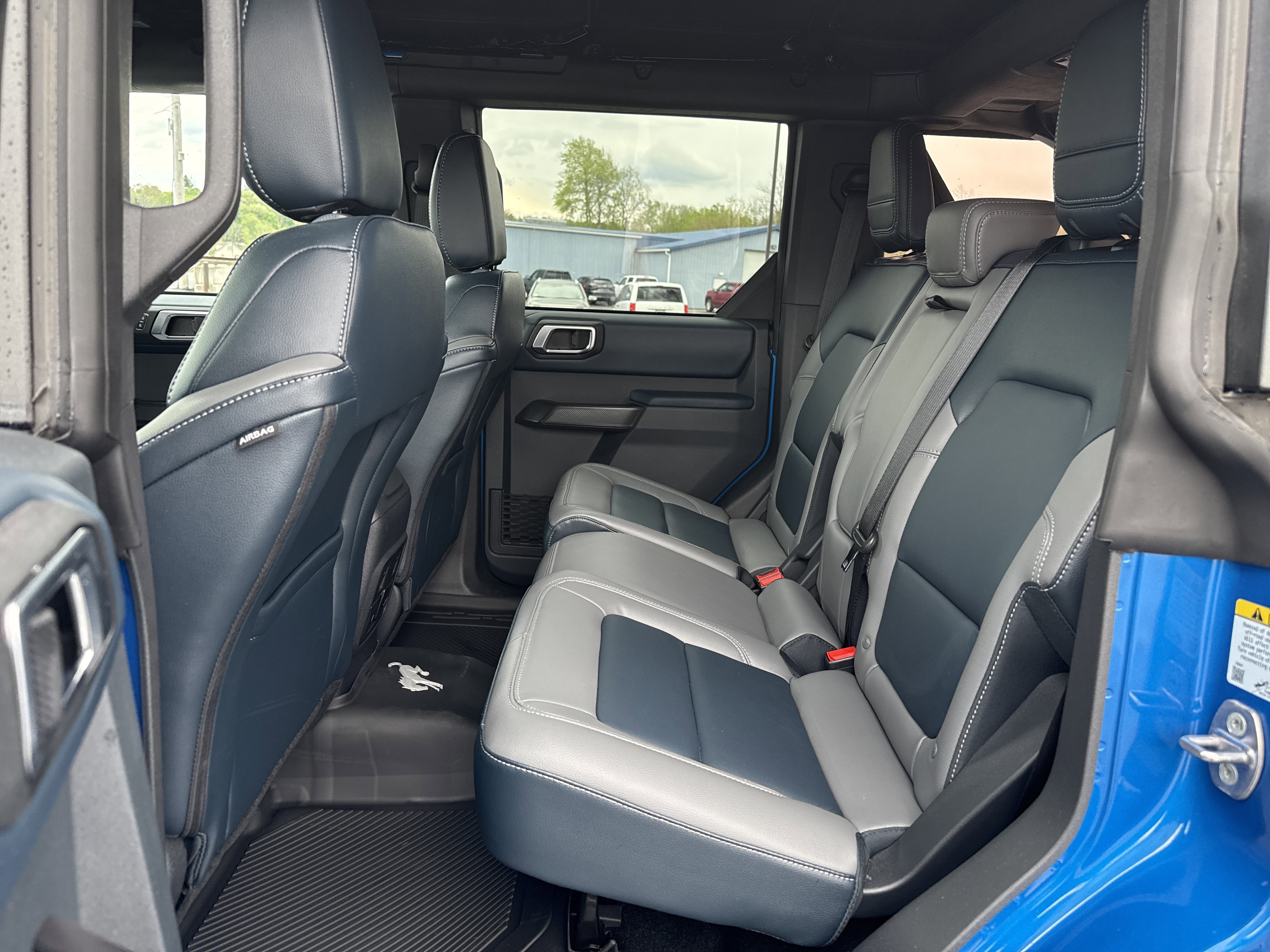 Used 2024 Ford Bronco Outer Banks w/ Sasquatch Package AWD/4WD image 13