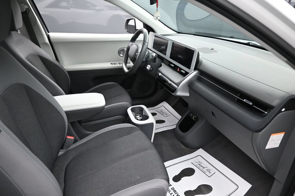 Used 2024 Hyundai Ioniq 5 SEL RWD image 32