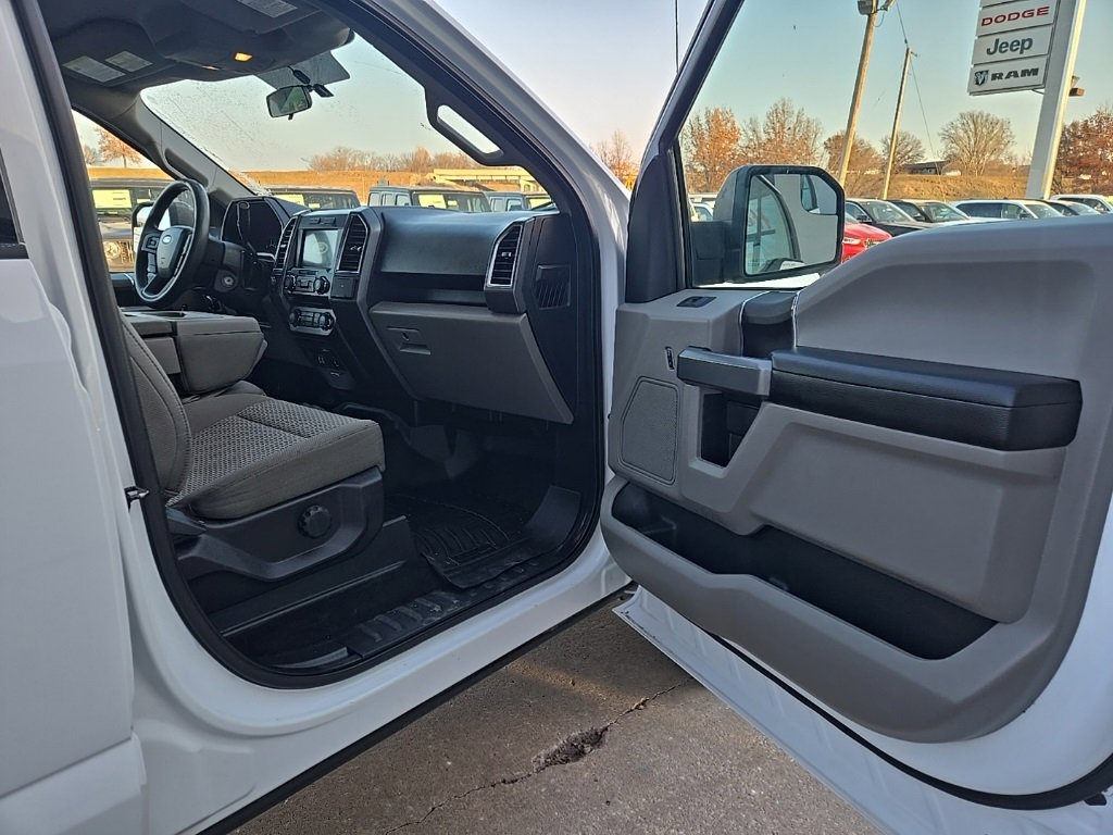 Used 2015 Ford F150 XLT image 69