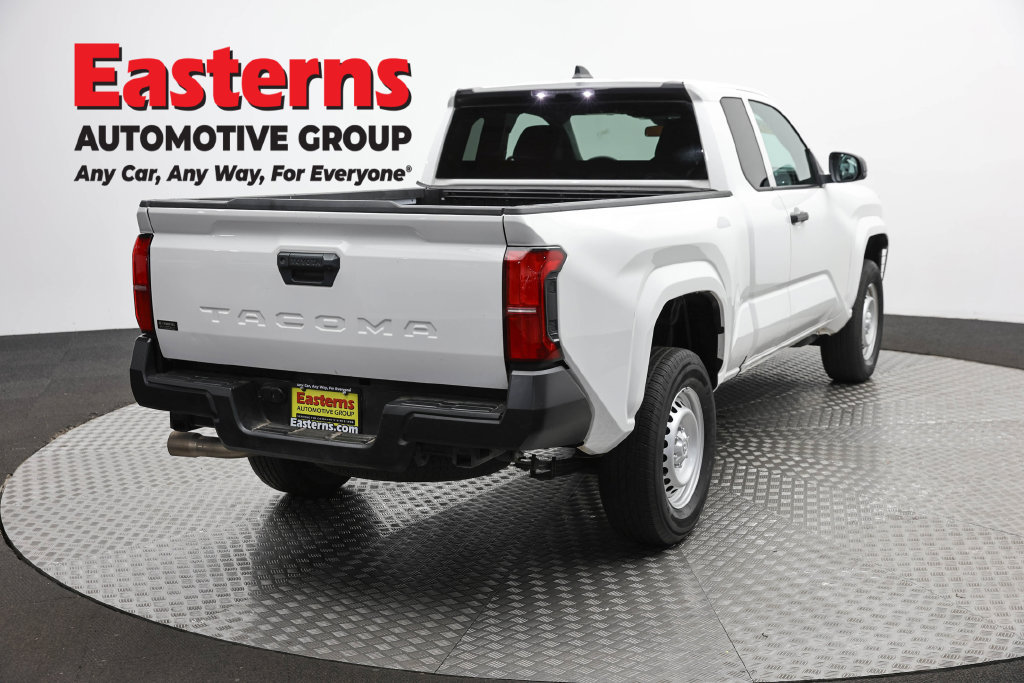 Used 2024 Toyota Tacoma SR RWD image 5