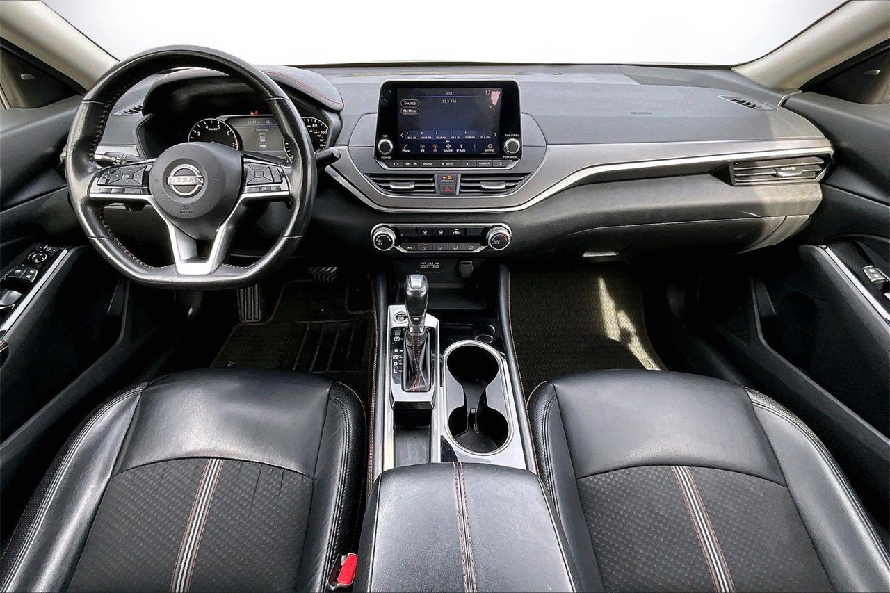 Used 2024 Nissan Altima 2.5 SR image 14