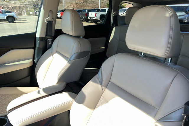 Used 2021 Nissan Murano Platinum w/ Cargo Package image 16