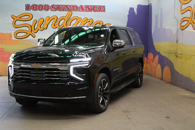 New 2025 Chevrolet Suburban Premier image 2