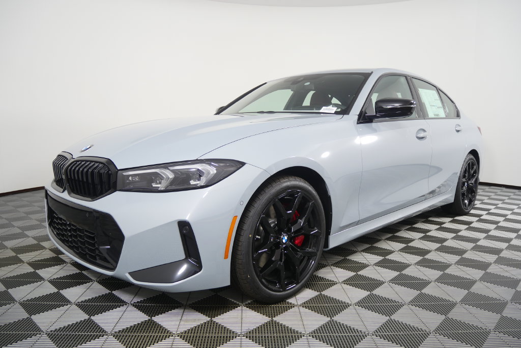 New 2026 BMW 330i Sedan w/ M Sport Package RWD image 8