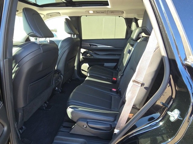 Used 2024 INFINITI QX60 Luxe w/ Cargo Package image 10