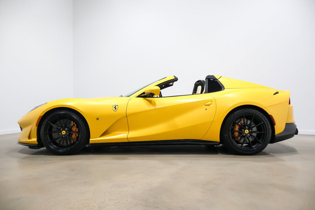 Used 2022 Ferrari 812 GTS image 15