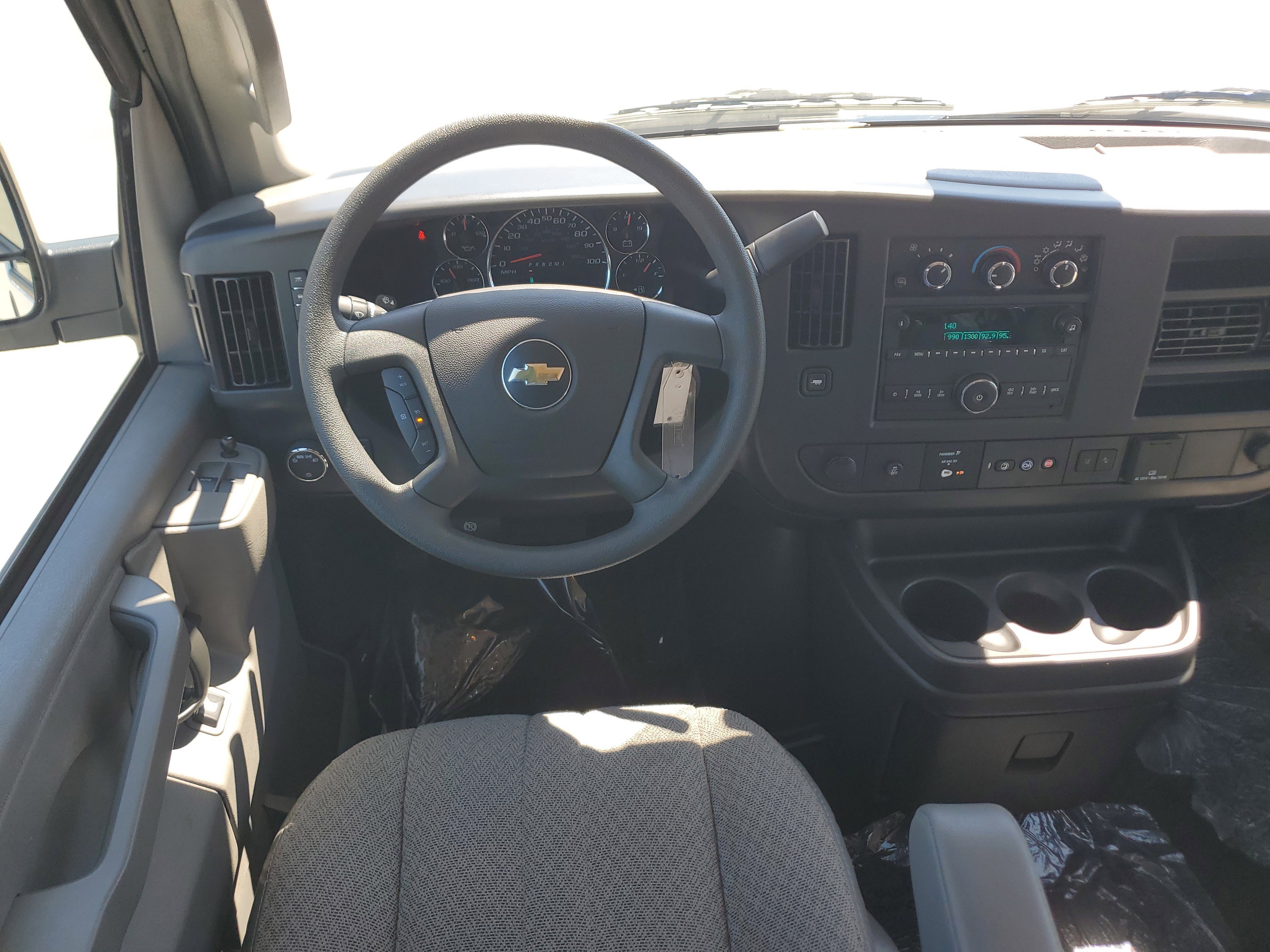 Used 2025 Chevrolet Express 3500 LT w/ LT Preferred Equipment Group RWD image 20