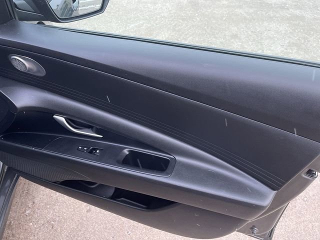 Used 2024 Hyundai Elantra SEL image 16