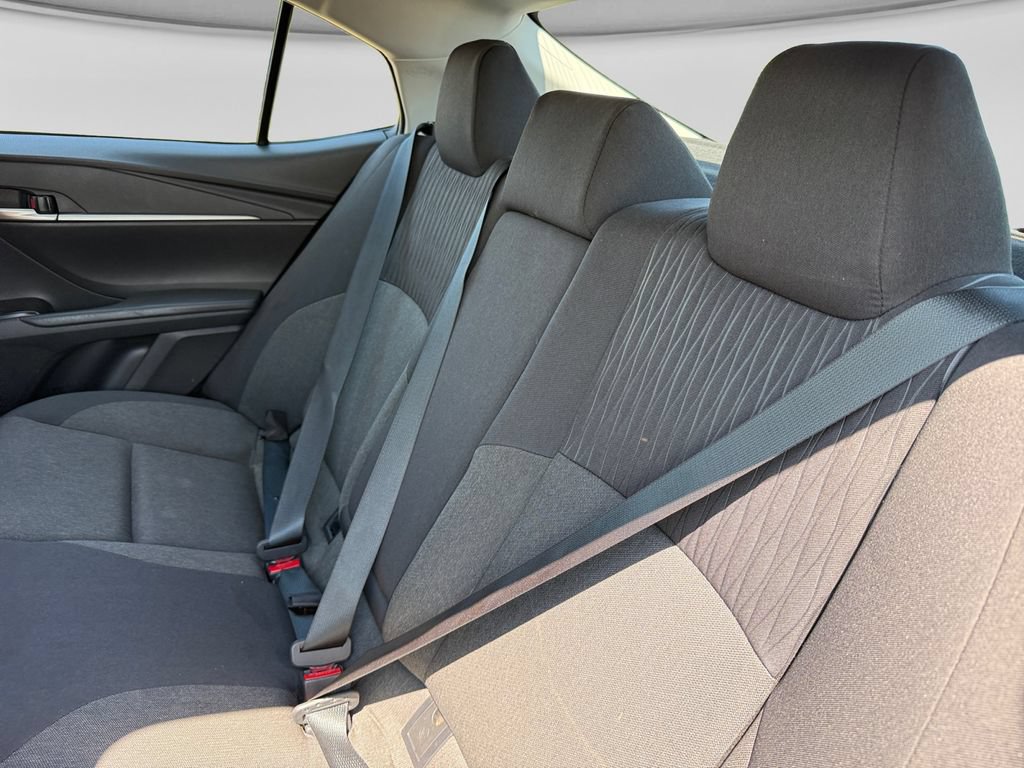 Used 2025 Toyota Camry LE FWD image 34
