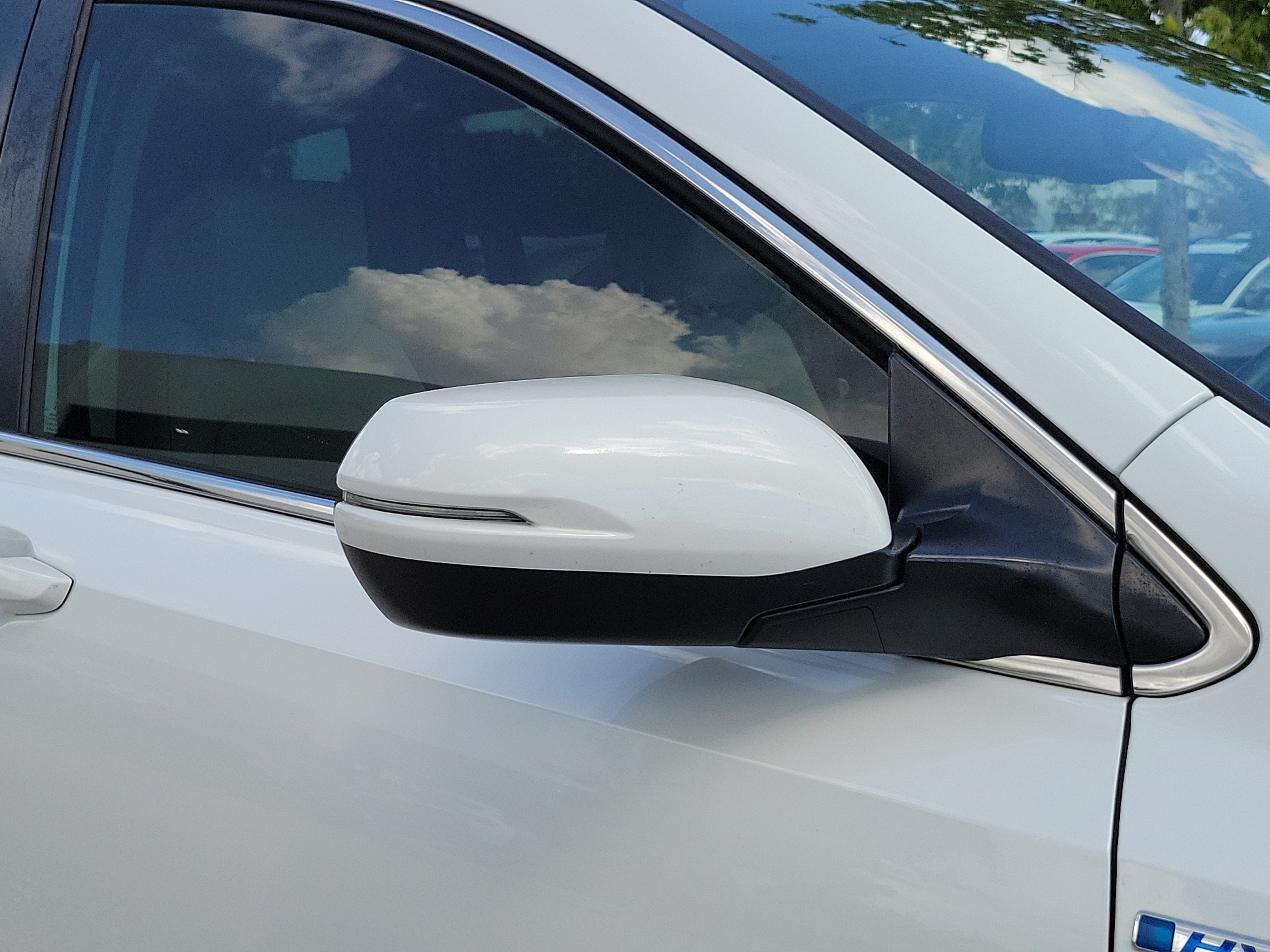 Used 2021 Honda CR-V EX-L image 8